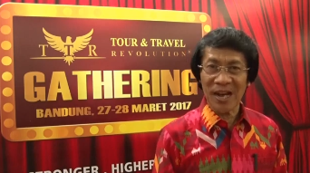 Apa Kata Kak Seto Tentang Tour Travel Revolution?